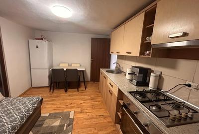 Casa cu 2 camere in curte comuna, zona Garii, 135000 Eur - 2