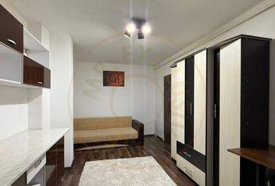 Garsoniera decomandata Pite?ti -Gavana! - 1