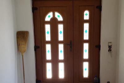 Casă cu 5 camere cu Teren 1200 Mp în Central - 14