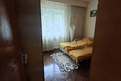Apartament cu 4 camere decomandat în Traian - 6