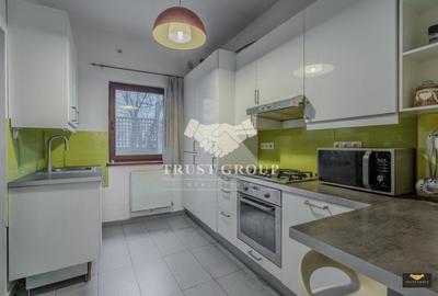 Apartament cu 8 camere decomandat, mobilat în Panduri - 21