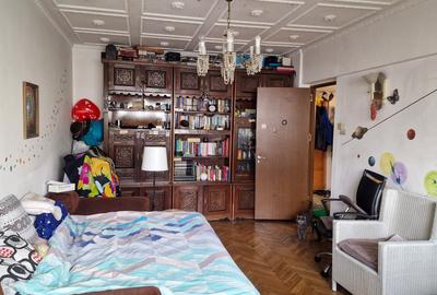 Apartament cu 4 camere decomandat în Obor - 8