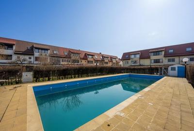 Casă cu 8 camere cu Canalizare în Central - 1