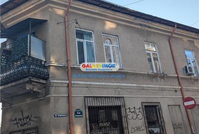 Armeneasca etaj vila 5 camere ,suprafata 183 mp, loc parcare - 2