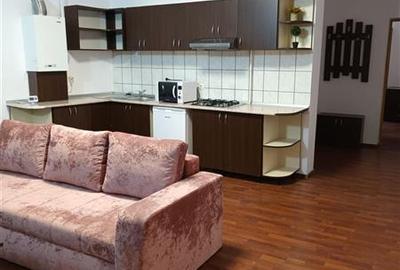 Apartament cu 2 camere decomandat, mobilat în Central