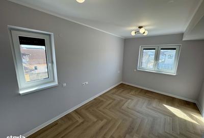 Casă cu 4 camere cu Teren 644 Mp în Șelimbăr