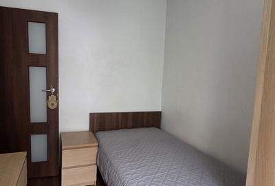 Apartament cu 3 camere semidecomandat în Central - 1
