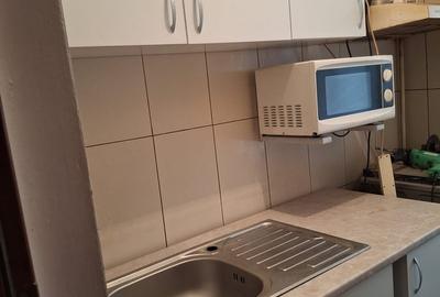 Apartament cu 2 camere semidecomandat în Drumul Găzarului