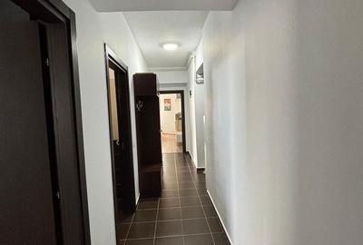 Apartament cu 3 camere în Apărătorii Patriei - 2