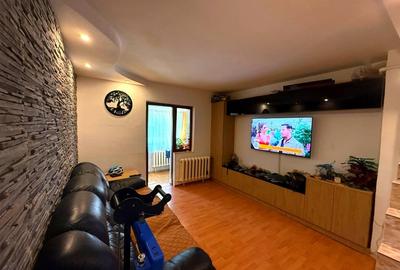 Apartament cu 2 camere decomandat, mobilat în Zorilor