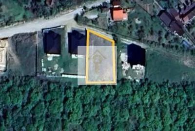 Teren de 594 mp, în Podgoria