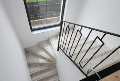 Casă cu 4 camere cu Canalizare în Miroslava