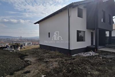 Casă cu 4 camere cu Canalizare în Unirii - 9