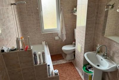 Casă cu 3 camere cu Teren 2795 Mp în Central - 6