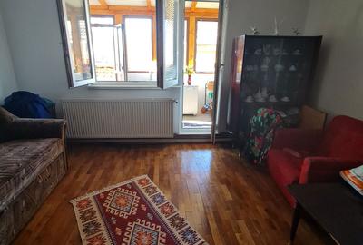 Apartament cu 3 camere decomandat în Central - 1