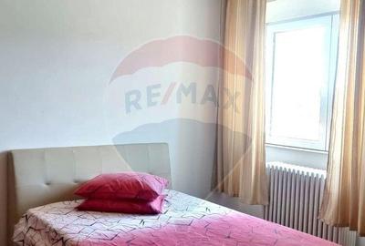 Apartament de inchiriat cu doua camere decomandate zona B... - 2