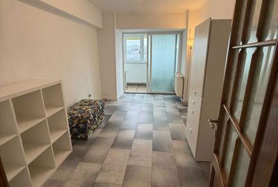 Apartament cu 3 camere decomandat în Victoriei - 4