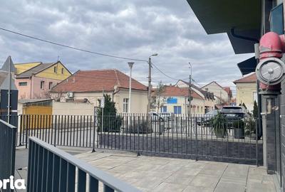 Spațiu comercial, de 50 mp, în Central - 6