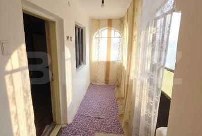 Casă cu 4 camere cu Teren 1300 Mp în Doicești - 1