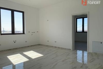 Duplex cu 3 camere cu Canalizare în Moșnița Veche - 1