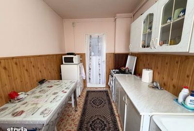 Apartament cu 2 camere semidecomandat în Vasile Aaron - 4