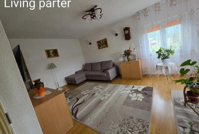 Casă cu Teren 1500 Mp în Mărcuș - 1