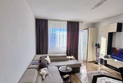 Apartament cu 2 camere semidecomandat, mobilat în Tractorul - 2