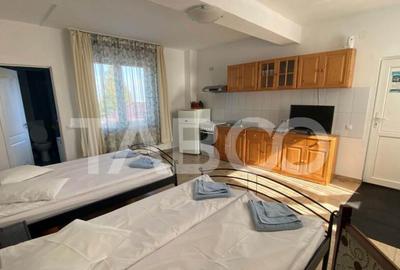 Pensiune de vanzare 10 camere 10 bai 343 mp utili Paltinis S - 13