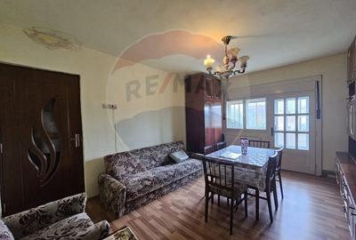 Apartament cu 2 camere semidecomandat în Central - 1