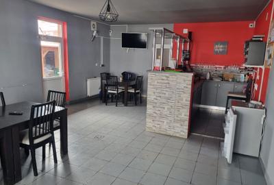 Casă cu 4 camere în Budești - 1