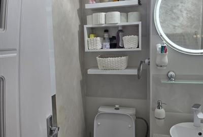 Apartament cu 3 camere decomandat în Malu Roșu - 4