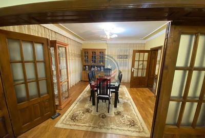 Casă cu 7 camere cu Teren 720 Mp în Bordei - 5