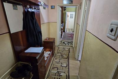 Apartament cu 2 camere semidecomandat în Micro 16 - 2