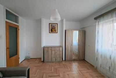 Garsonieră decomandată în Exterior Vest - 4