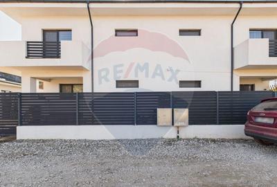 Duplex 85 mp utili, curte 200 mp vedere la lac ?i p?... - 9