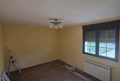 Casă cu Teren 270 Mp în Vânători - 10
