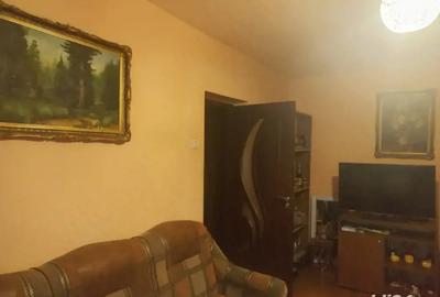 Apartament cu 3 camere semidecomandat în Central - 6