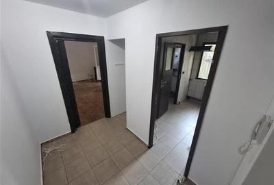 Gh Lazar- Favorit, 3 camere, parter cu centrala proprie - 2