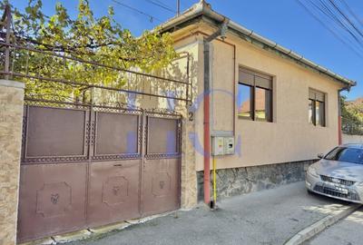 Casă individuală cu 3 camere cu Canalizare în Lazaret - 1