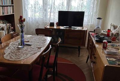 Apartament cu 3 camere decomandat în Central - 1