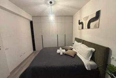 Apartament cu 2 camere decomandat în Tractorul - 4