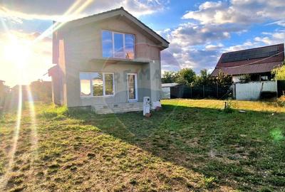 Casă individuală cu 4 camere cu Canalizare în Șofronea - 4