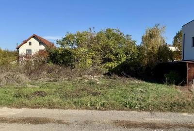 Teren de 643 mp, în Sisești