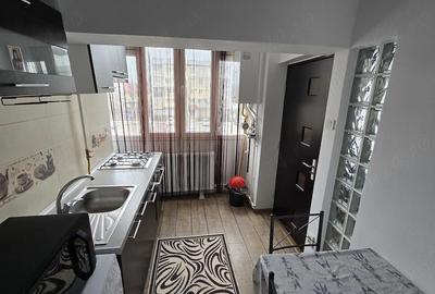 Garsonieră decomandată în Micro 9 - 3