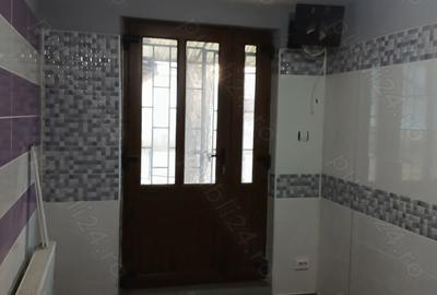 Spațiu comercial, de 55 mp, în Central - 8