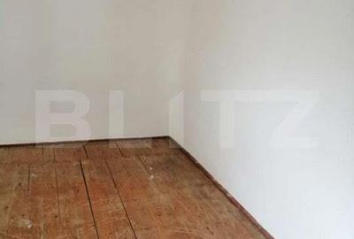 Casa de 2 camere curte proprie zona Gutenberg - 1