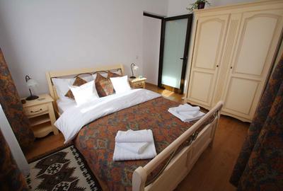 Apartament cu 4 camere decomandat în Central - 4