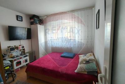 Apartament cu 3 camere semidecomandat, mobilat în Craiovița Nouă - 3