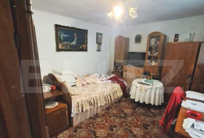 2 case lipite, ideale pentru 2 familii Harman, la doar - 3