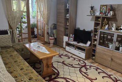 Apartament 3 camere zona Primaverii etaj 1 - 2